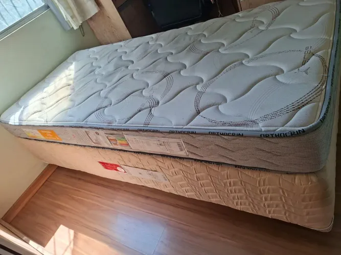 Colchão + Box ORTHOCRIN usado em bom estado