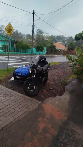 Moto com sidecar