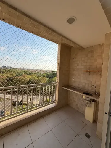 APARTAMENTO NO CALHAU COM 3 QUARTOS- CONDOMÍNIO VARANDAS