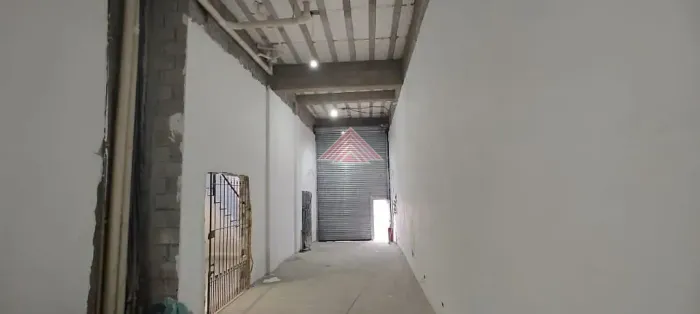 Salão para alugar, 80 m² - Vila Assis Brasil - Mauá/SP