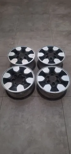 Jogo de Rodas Hilux aro 15