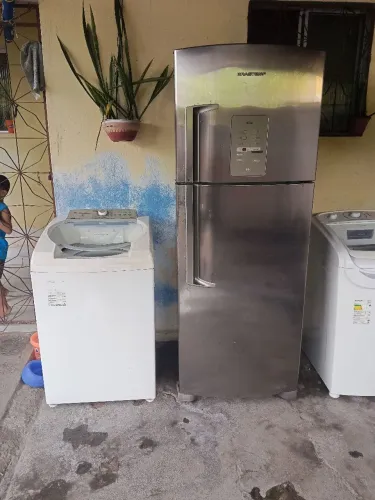 Geladeira e máquina de lavar
