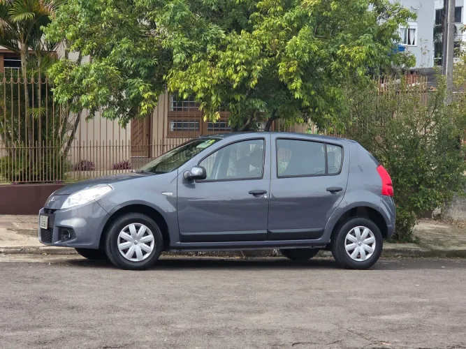 Renault Sandero Expression Hi-flex 1.0 16V 5P 2013