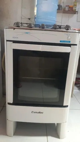 Fogao esmaltec semi novo 