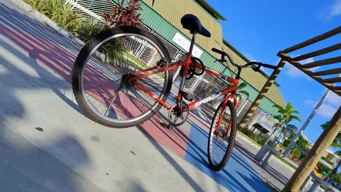 Bicicleta Aro 26 Reduzido Laranja (Sem marchas, Freios V-Brake)