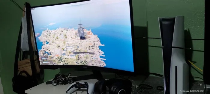 vendo monitor e ps5 tenho caixa