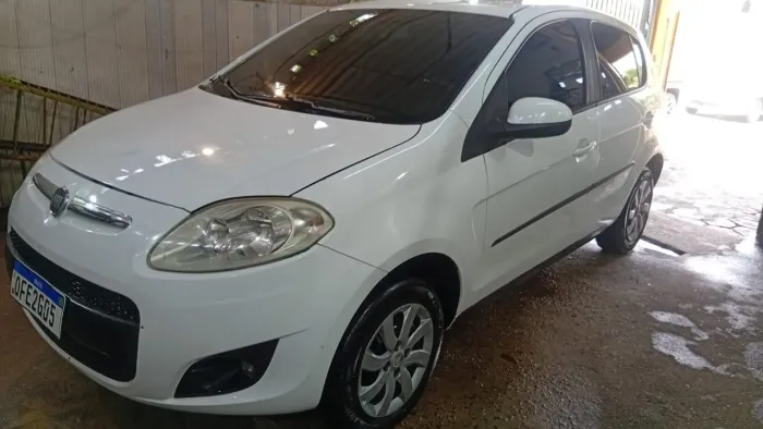Fiat Palio Attractive 1.0 EVO Fire Flex 8V 5P 2013