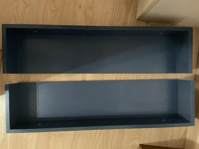 Prateleira de Madeira para Quarto (Azul Escuro)