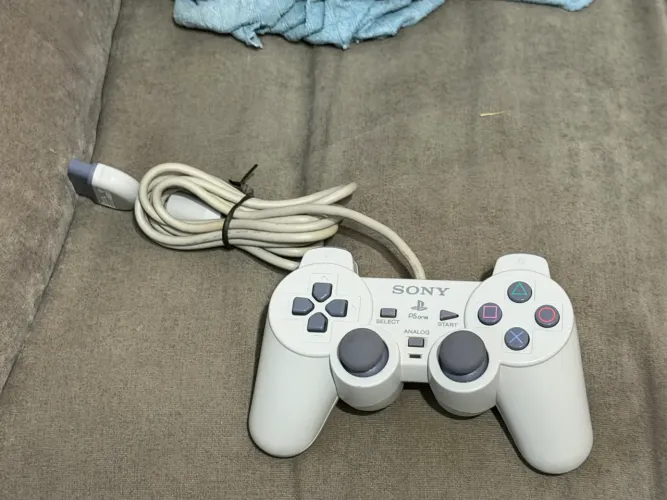 Vendo- Controle analógico ps1 Baby