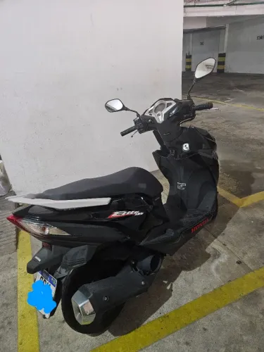 Vendo moto Honda Elite
