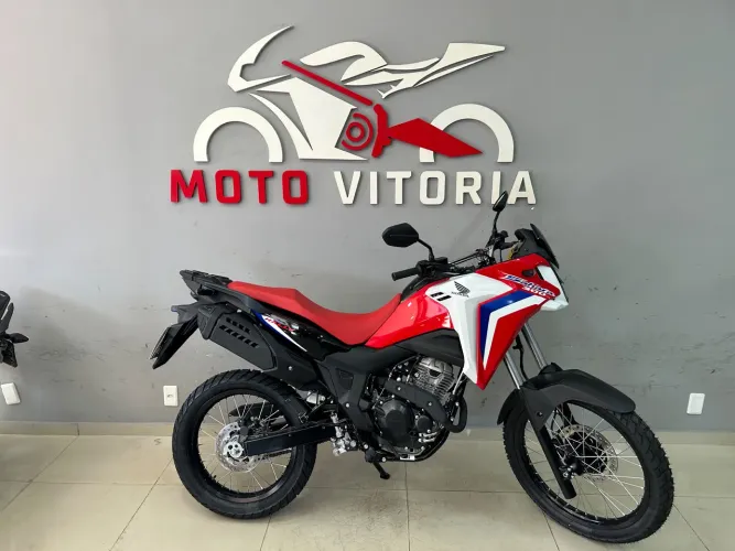 Honda Sahara Rally 2027 0km aceito motos na troca