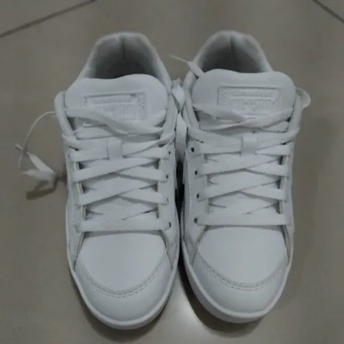 Tênis Allstar Converse couro original praticamente novo!