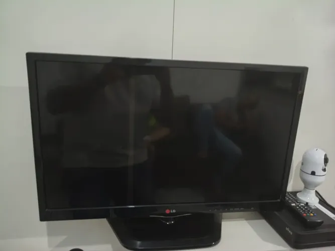 TV Monitor LG - Preto LED 28'' 28LN500B - Conexão HDMI