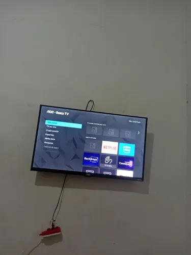 Vendo essa TV 32 polegadas smart marca aoc