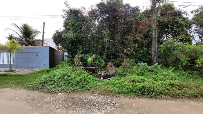 Terreno lado praia documentado ( Itanhaém )