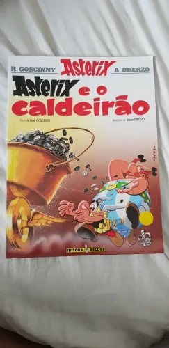 1 Livro Asterix Caldeirão