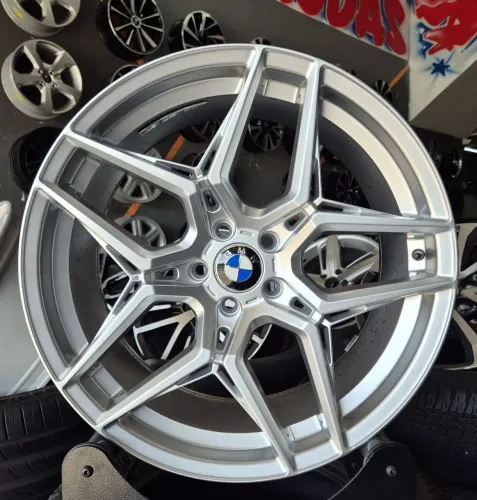 Jogo de rodas Gisa Aro 20 5x112 Duas Talas