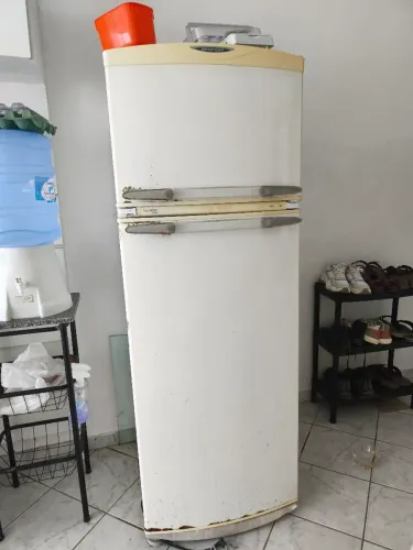 Geladeira Cycle defrost duplex 360 usada