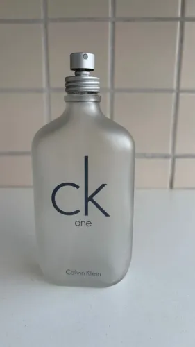 frasco de perfume vazio calvin klein ck one 200ml