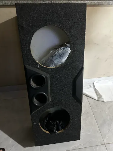 Caixa dutada pra dois sub de 10?
