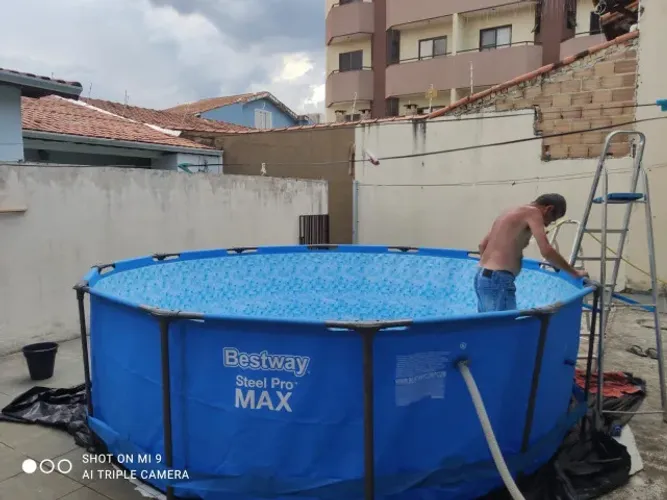 piscina bestway 9150 litros + bomba de limpeza + escada