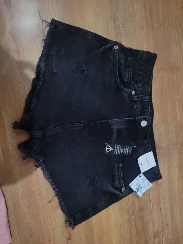 Short Jeans Preto TAM 36 novo com etiqueta<br>TAM 36