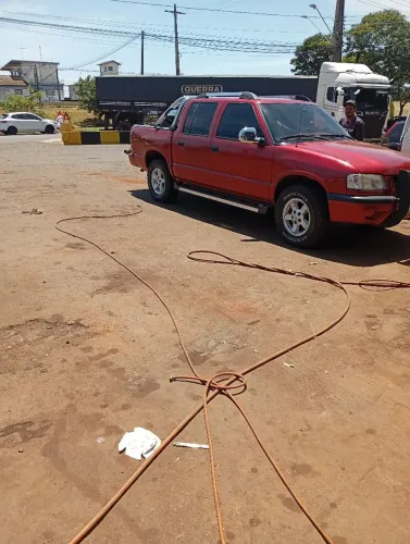 Chevrolet S10 Pick-up 2.5 4X4 CD TB MAX HST Dies. 2000