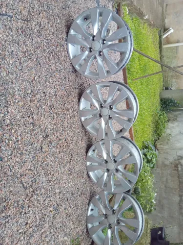 Rodas aro 15 furacão 4x100