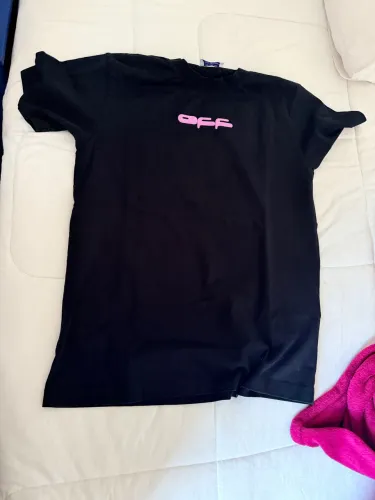 Camiseta Off white rosa ( edição limitada)