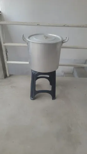 Vendo um panela de 45 litros