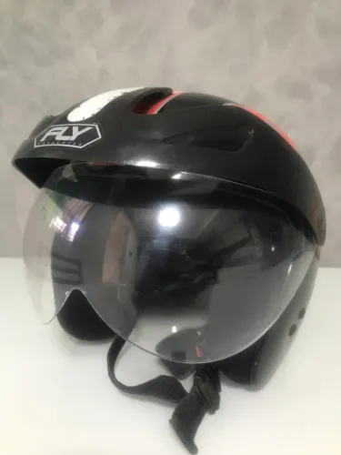 Capacete