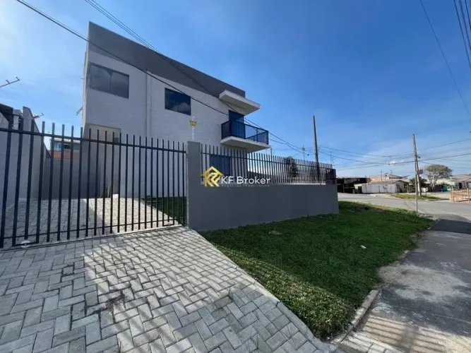 Sobrado de esquina à Venda, com 3 quartos - Jd. das Graças em Colombo