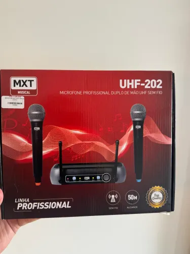 Kit 2 microfones sem fio UHF202 profissional