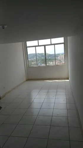Imóvel para aluguel tem 90 metros quadrados com 3 quartos em São João - Volta Redonda - RJ