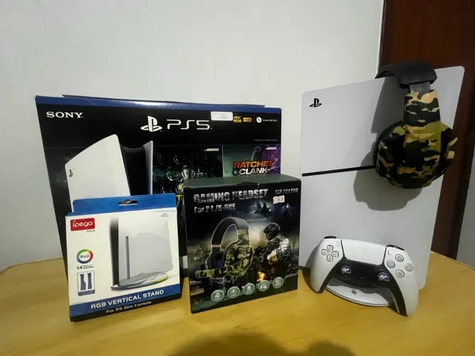 Vendo PlayStation 5 usado em ótimo Estado.