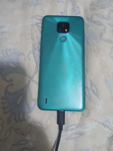 Vendo celular Motorola e7
