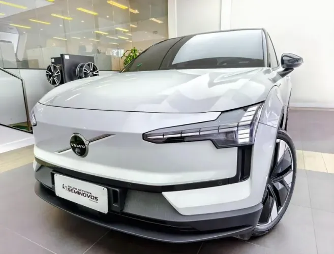 Volvo EX30 E60 Ultra (elétrico) 2024