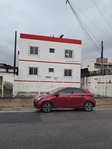 Casa no Primeiro Andar com Garagem Ótima Oportunidade! Casa bem localizada, ideal para q