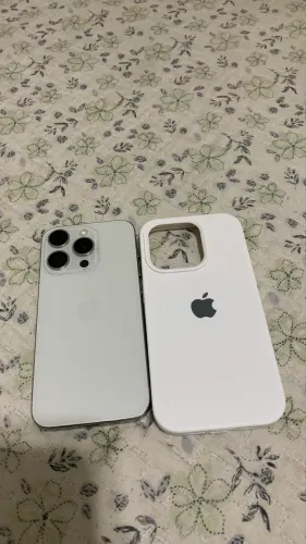 IPHONE 15 pro 128