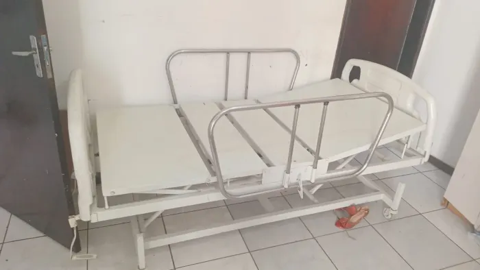 Cama ospitalar