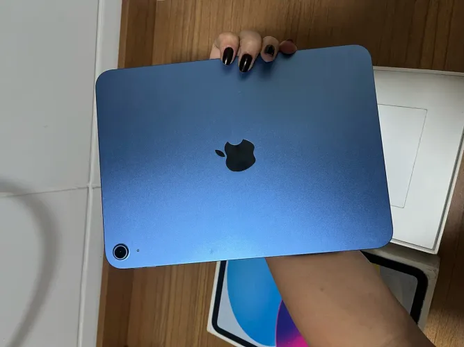 iPad A16 azul novo 256GB