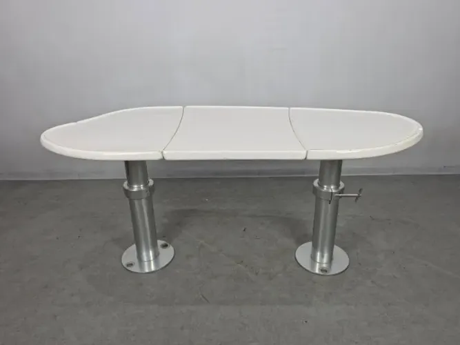 Mesa Projetada para Barcos, em material nobre fibra automotiva, e suporte em alumínio