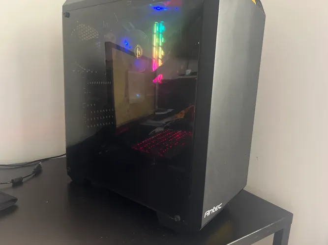 PC Gamer Ryzen 5 3600 + RX 570 4GB + 32GB RAM