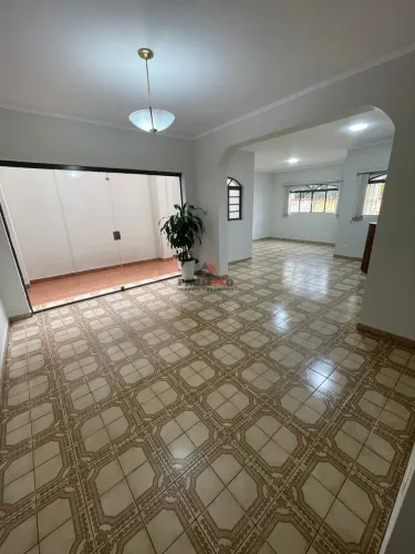 Sobrado 262m2 - Residencial/Comercial - locação no Bairro Campestre - Santo André