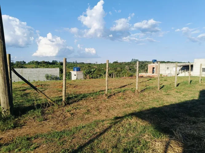 Terreno de 1.000 m² em Biritiba Mirim - Ideal para Chácara ou Moradia!