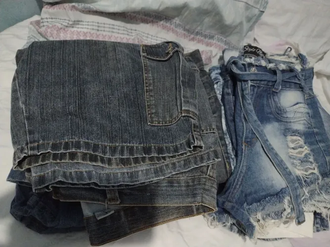 Lote de roupas femininas e masculino 