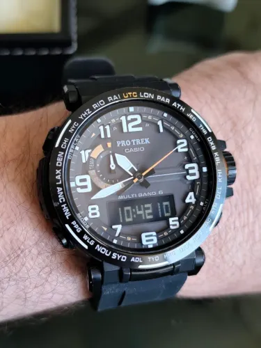 Casio Pro Trek PRW-6600Y Solar Bússola Altímetro Cronógrafo Multiband 6 com Caixa