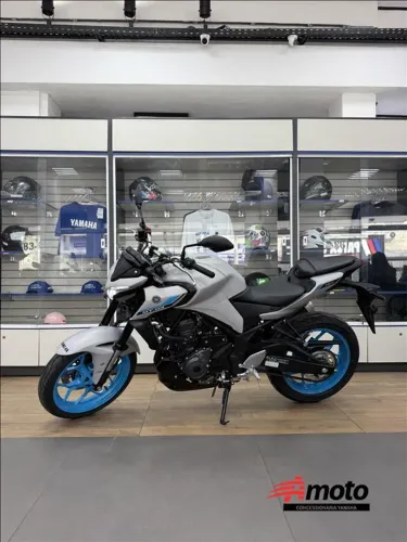 YAMAHA MT-03 CONNECTED ABS