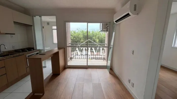 Apartamento para locação semi mobiliado Novo em Condomínio Fechado.