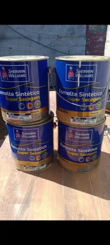Vendo 2 latas de osmocolor stain preservativos de 18 litros e 4 latas esmalte sintético